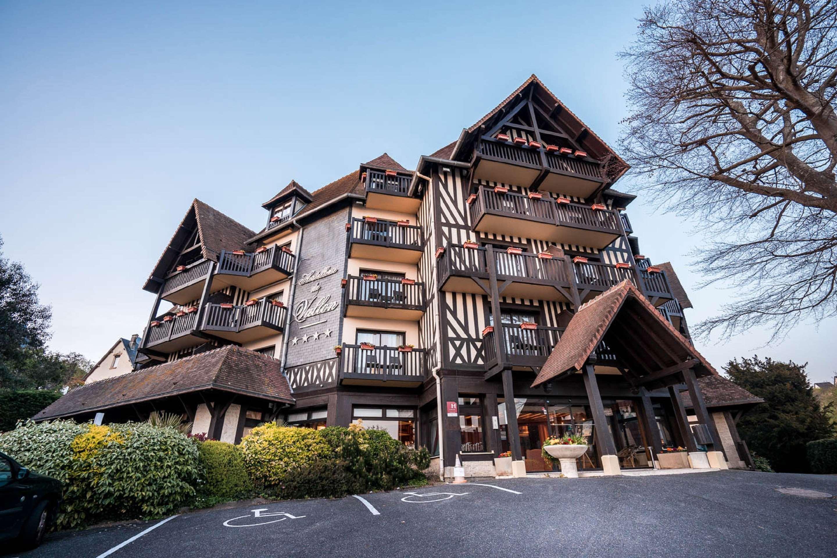 Best Western Plus Hostellerie Du Vallon Trouville-sur-Mer Exterior photo