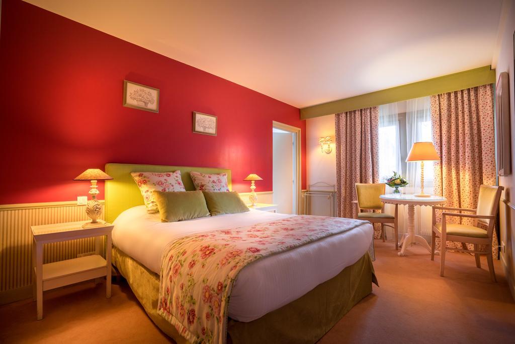 Best Western Plus Hostellerie Du Vallon Trouville-sur-Mer Exterior photo