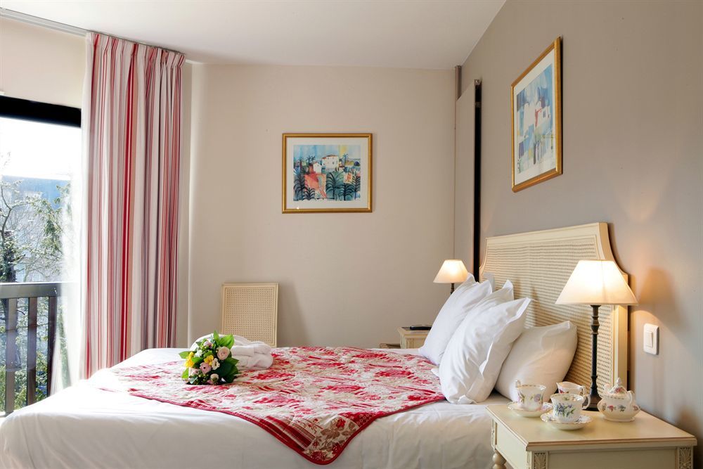 Best Western Plus Hostellerie Du Vallon Trouville-sur-Mer Exterior photo